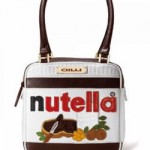 In stile Pop Art la borsetta Gilli Nutella Cube